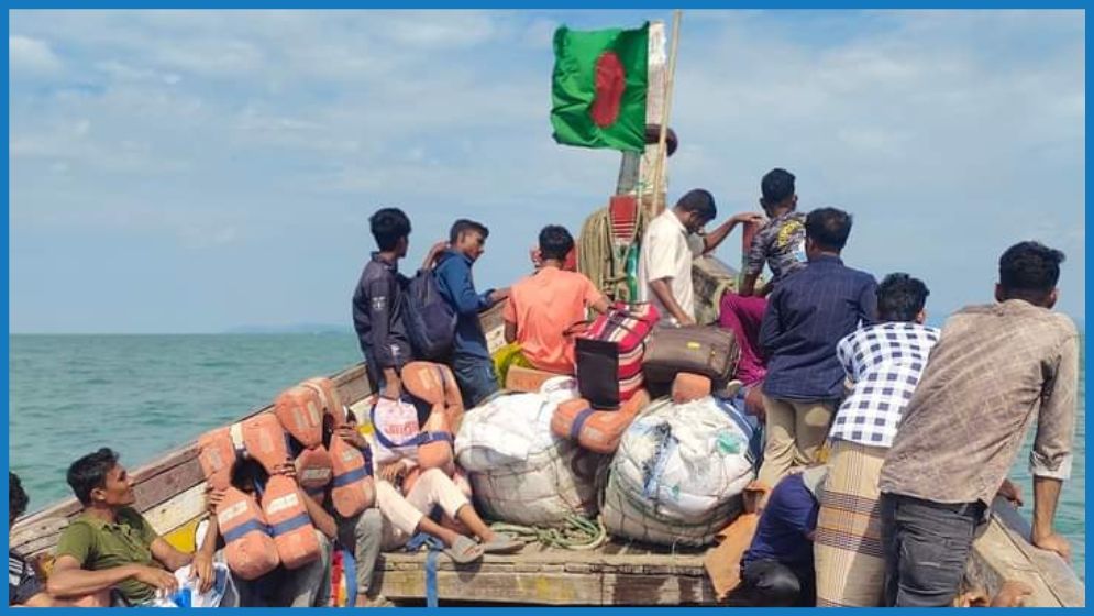 টেকনাফ-সেন্টমার্টিন রুটে ৬ জনকে অপহরণ করেছে আরাকান আর্মি